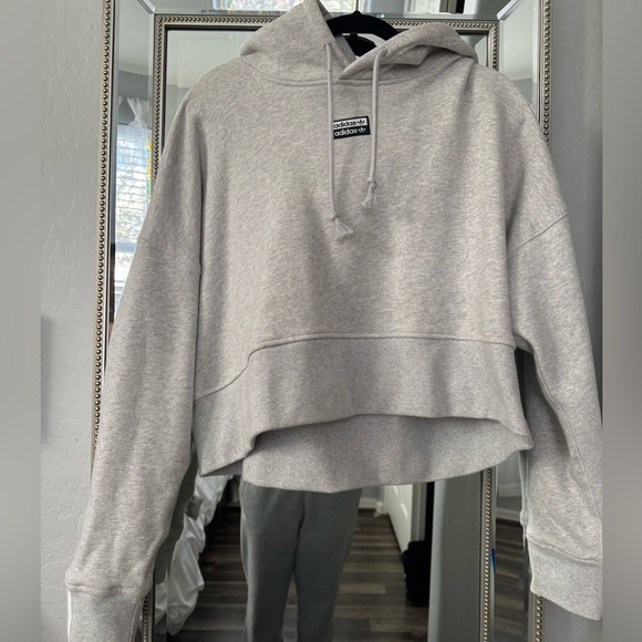 Women’s adidas cropped hoodie. Size XL - Picture 1 of 2